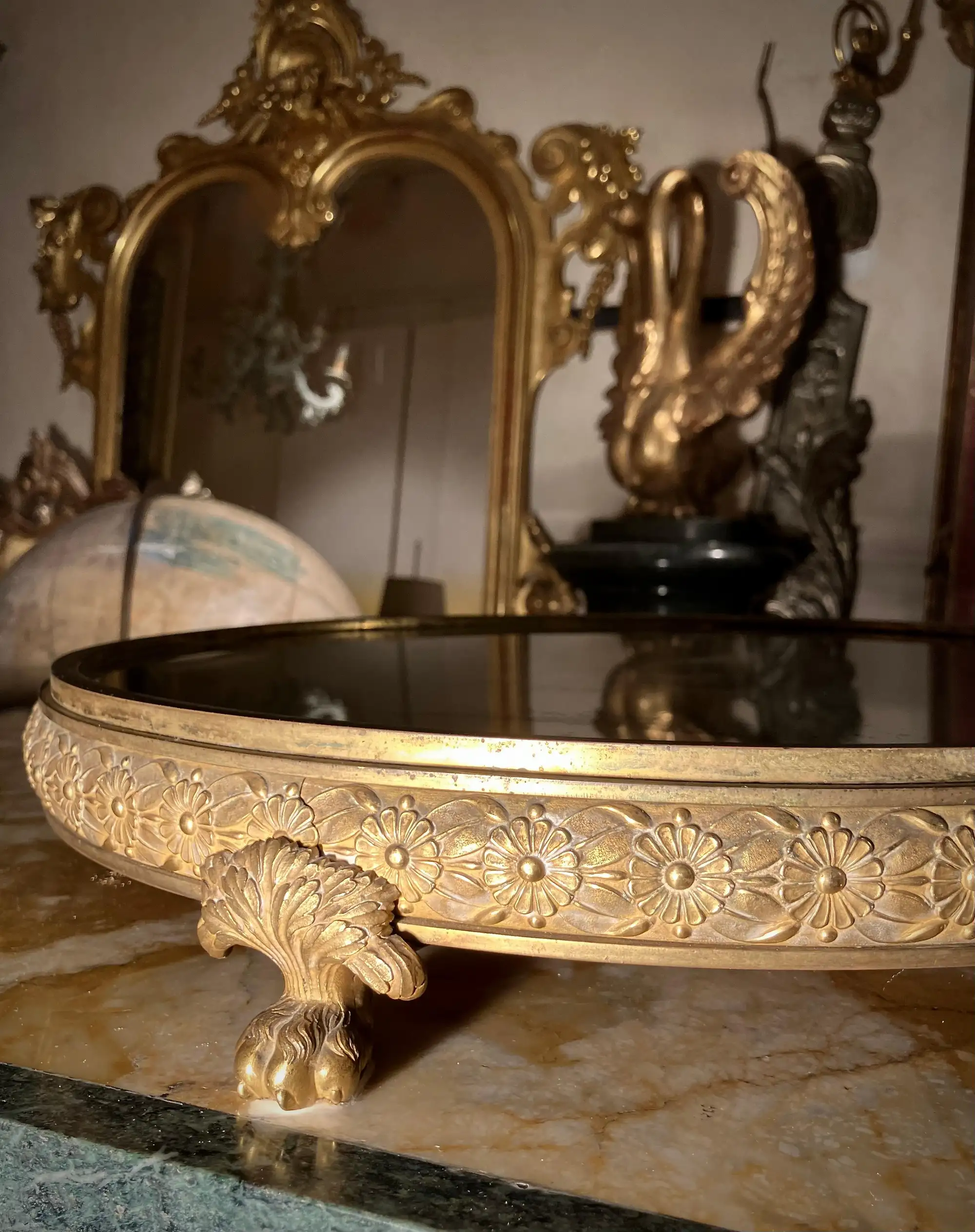 Centrotavola con Specchio del XIX Secolo in Stile Impero Italiano in Bronzo Dorato al Mercurio - immagine 10