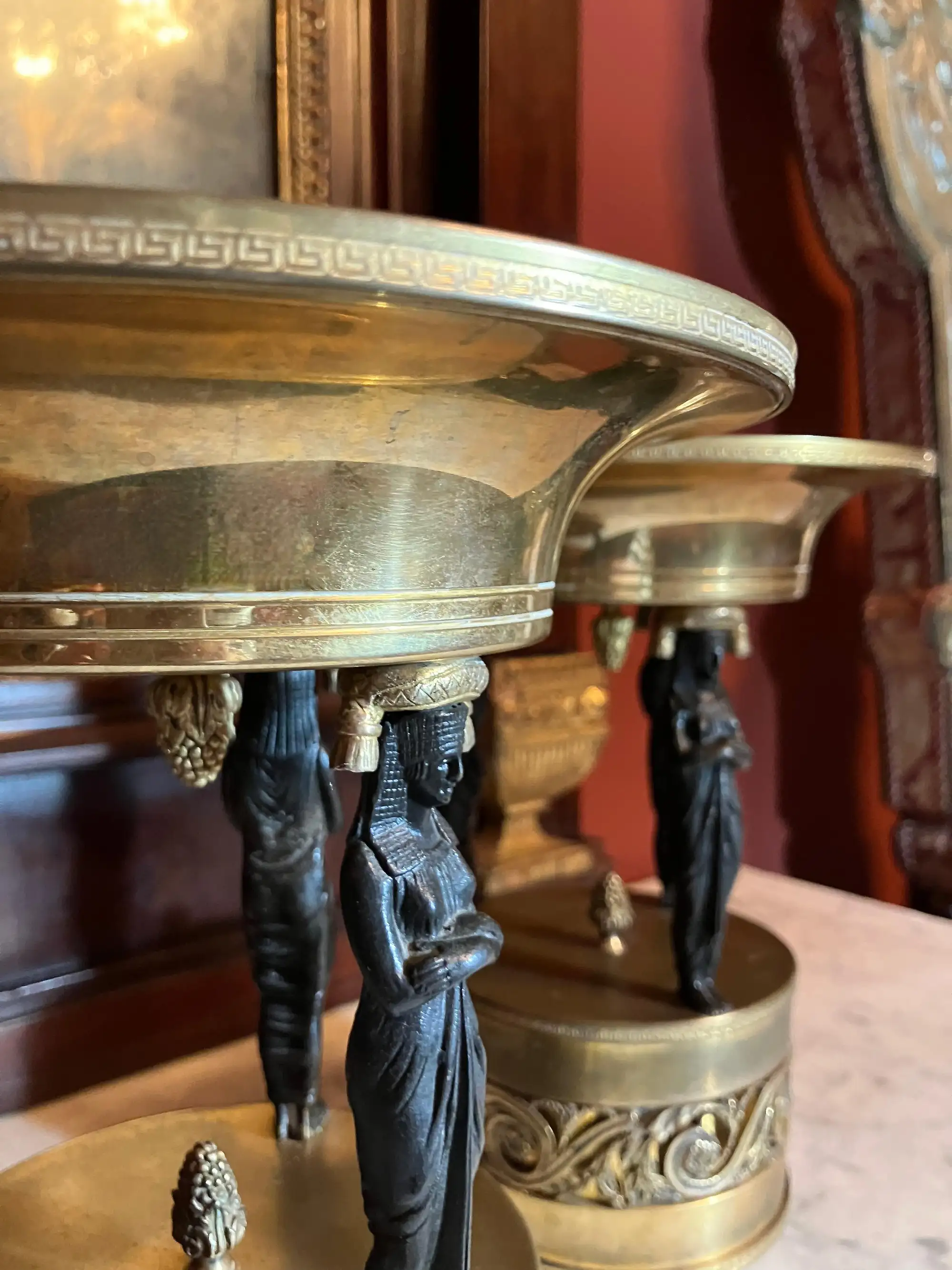 Coppia di Tazze in Bronzo e Ottone del Periodo Impero, XIX Secolo - immagine 5