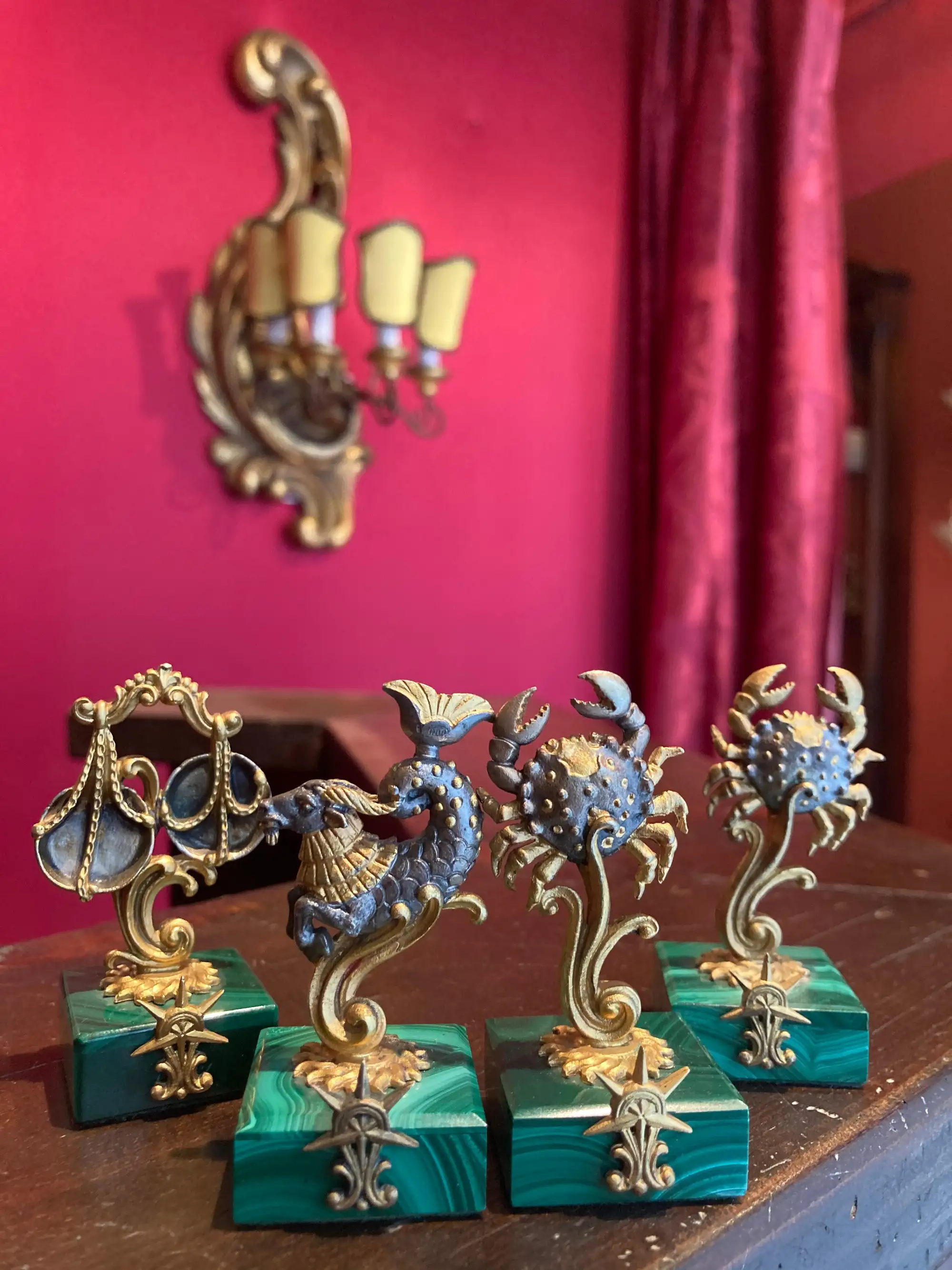 Set di Quattro Portabiglietti da Visita con Segni dello Zodiaco in Argento 800 Dorato con Malachite - immagine 7